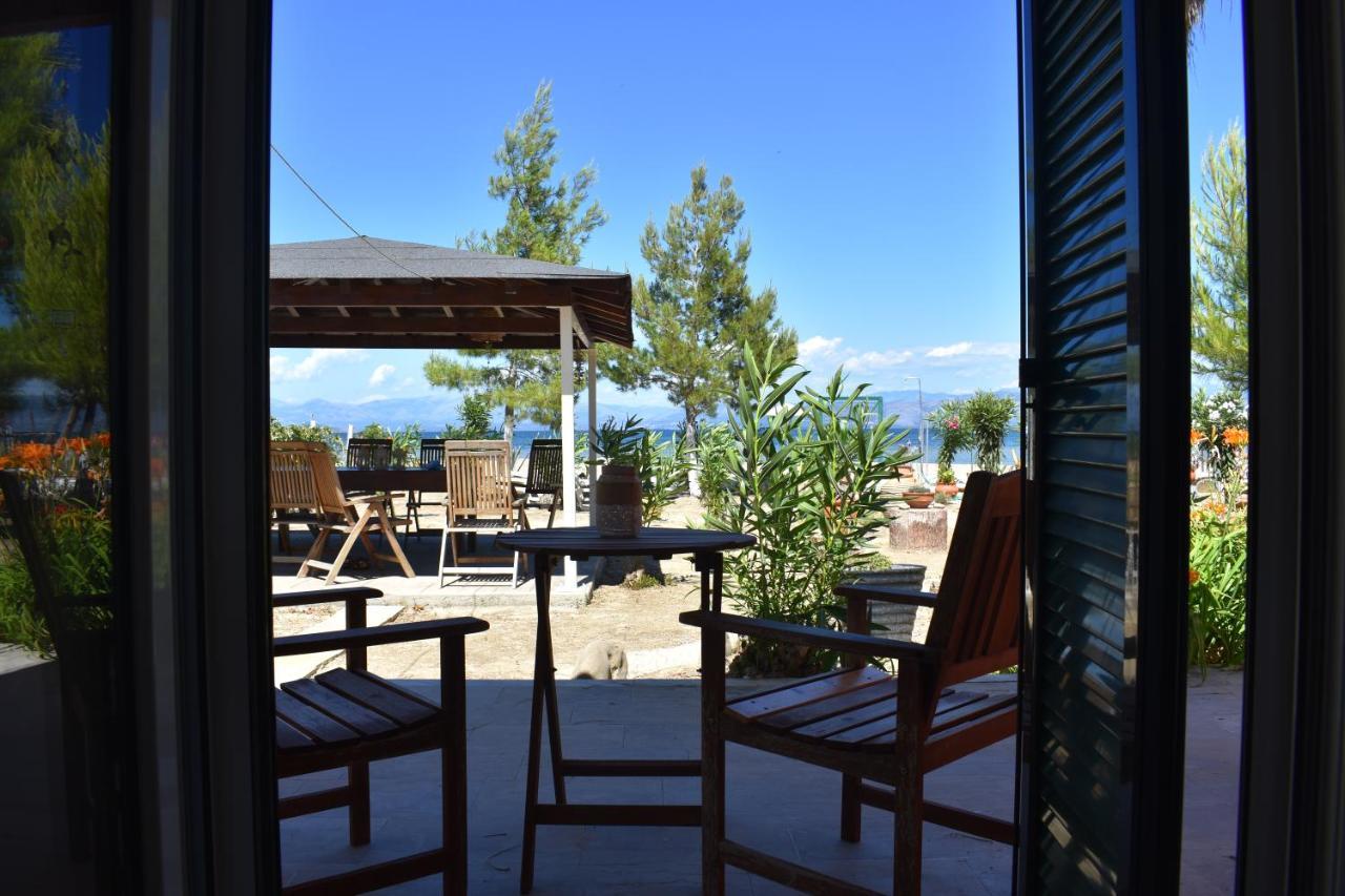 Bouka Beachfront Bungalows Agios Nikolaos  外观 照片