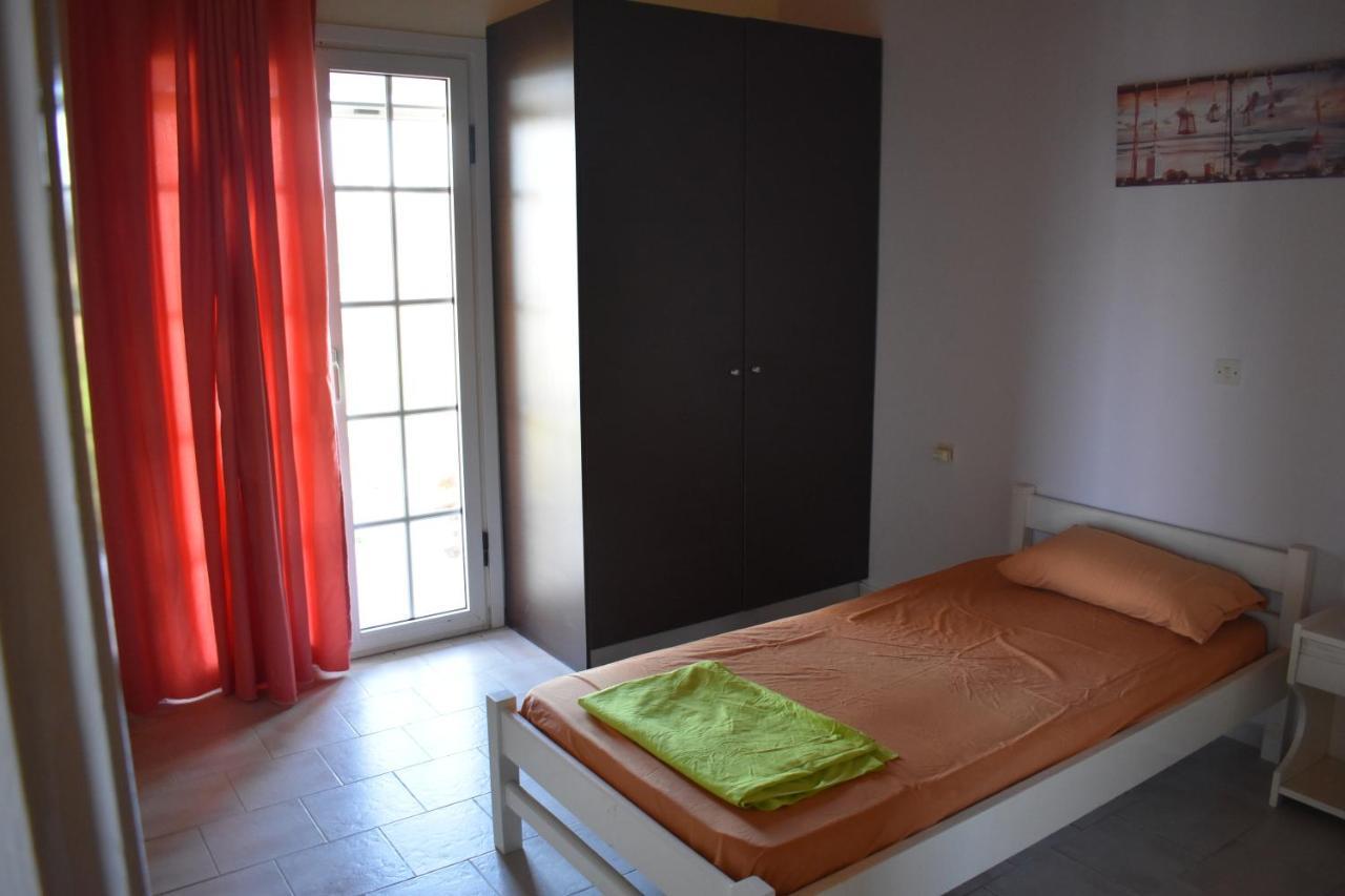 Bouka Beachfront Bungalows Agios Nikolaos  外观 照片