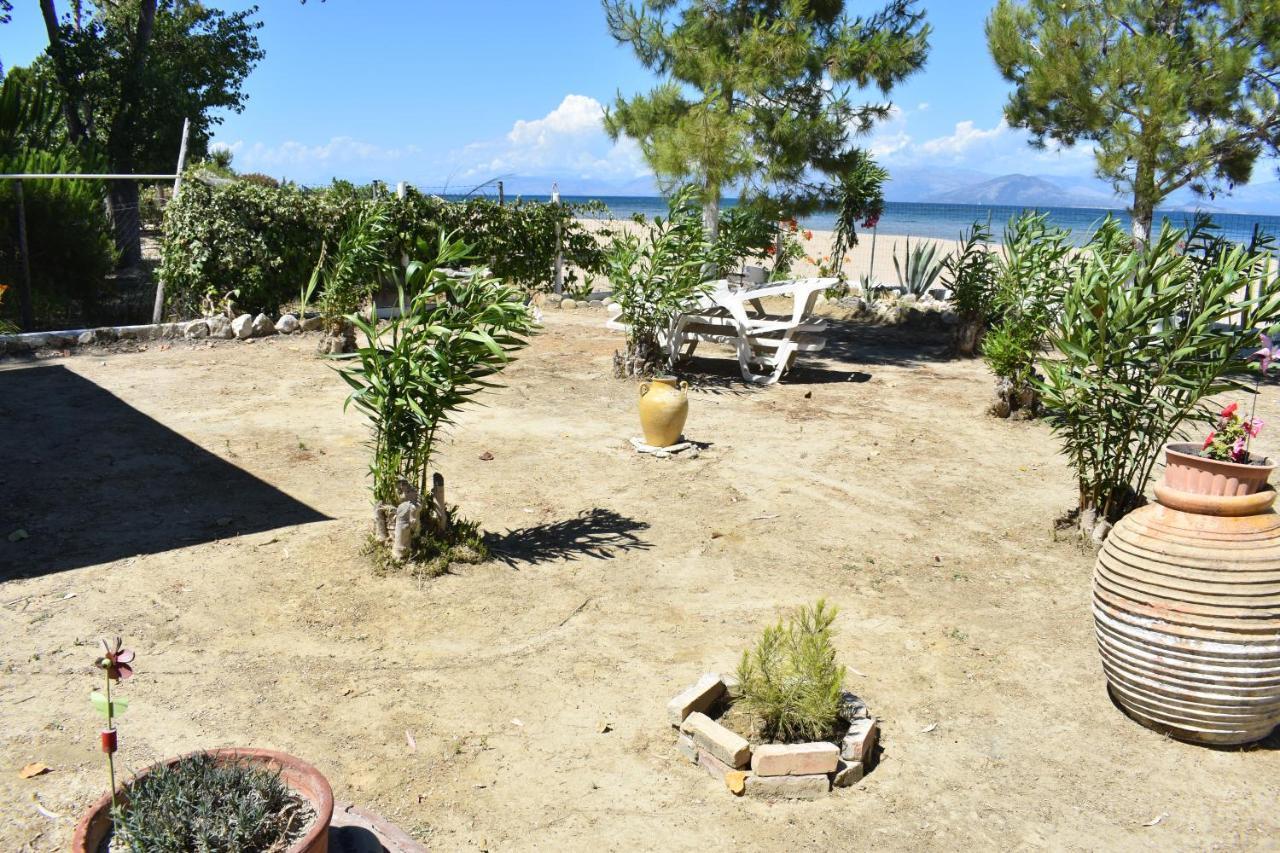 Bouka Beachfront Bungalows Agios Nikolaos  外观 照片
